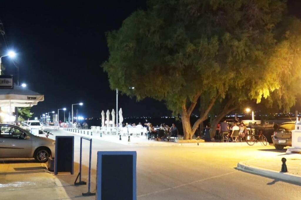 Πολυτελές Διαμέρισμα 2 Χαλκίδα-Παραλία Αυλίδος Paralia Avlidhos Ngoại thất bức ảnh
